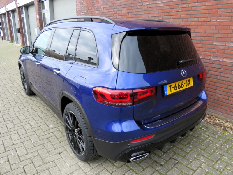 Mercedes-Benz GLB 200