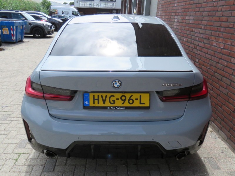 BMW 330e Saloon