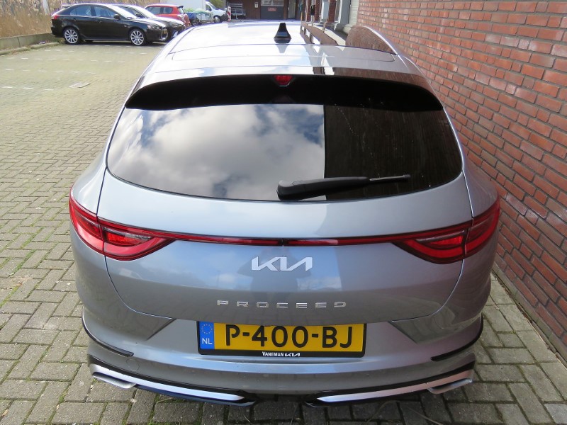 Kia ProCeed