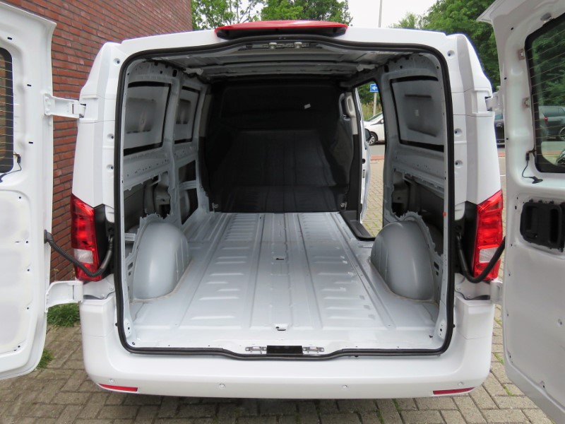 L6E 4m³ Bestelbus Elektrisch