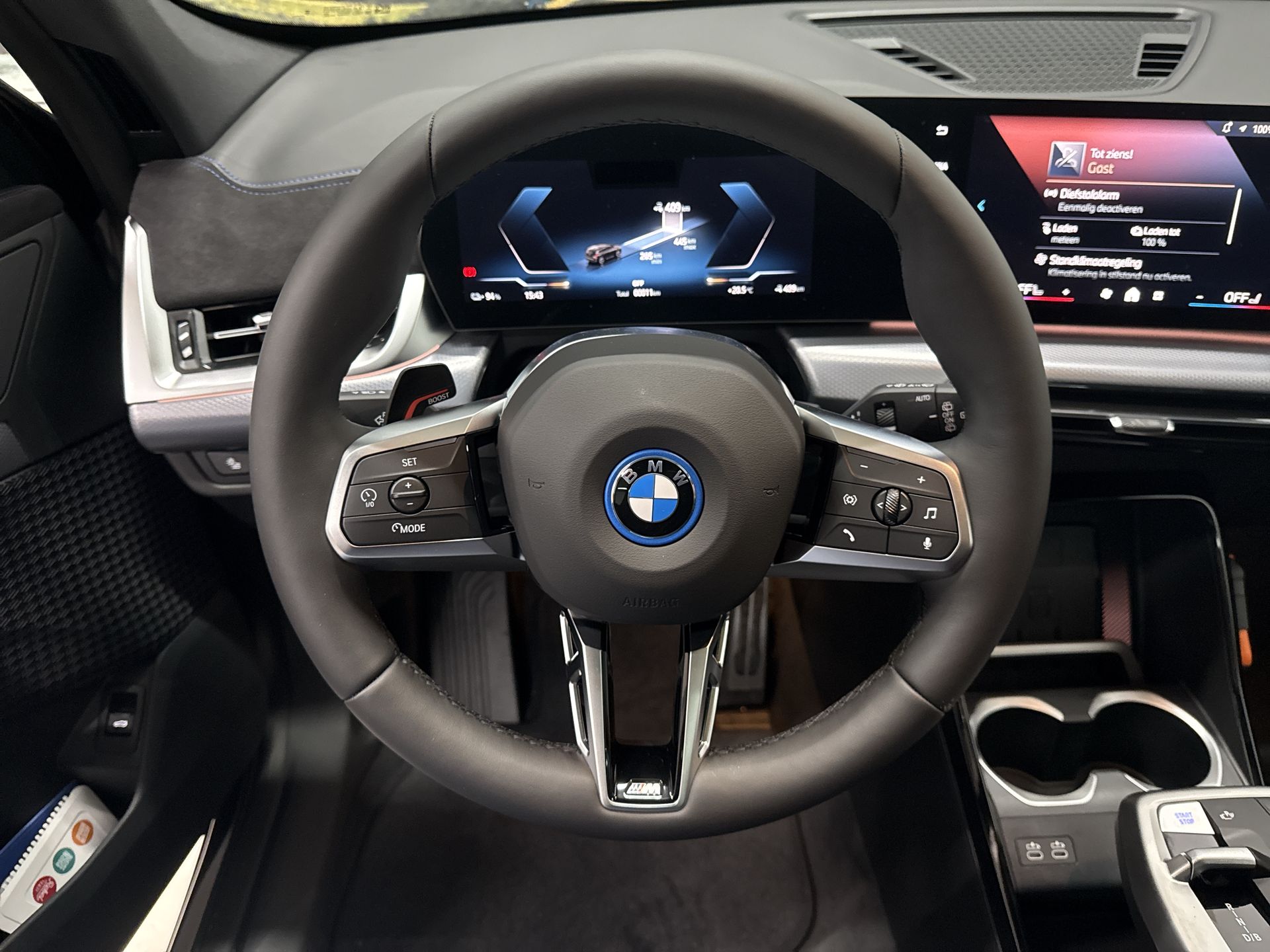 BMW iX1