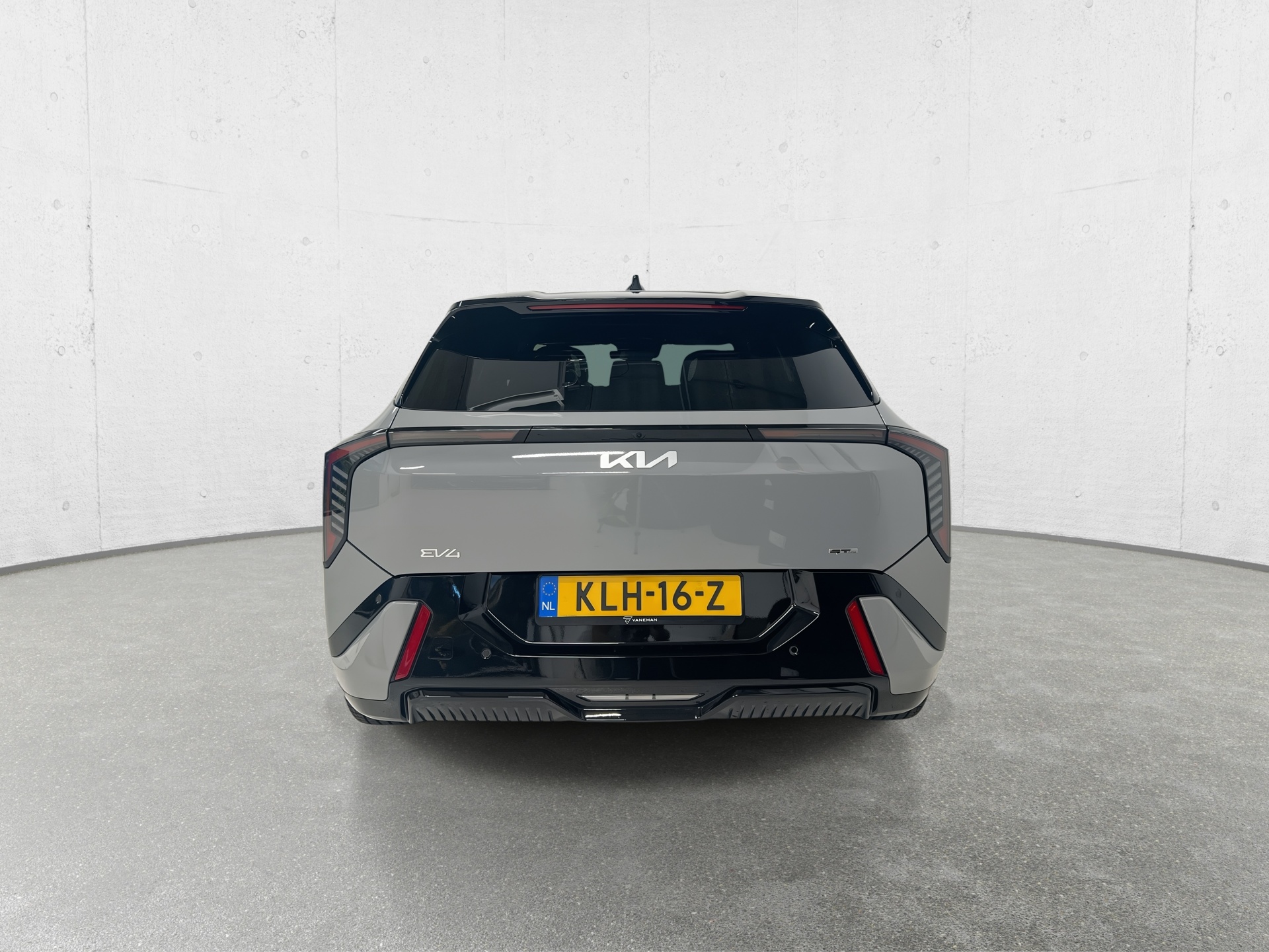 Kia EV4