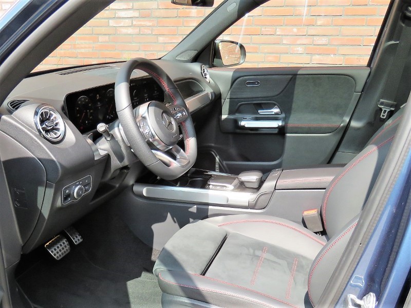 Mercedes-Benz GLB 180