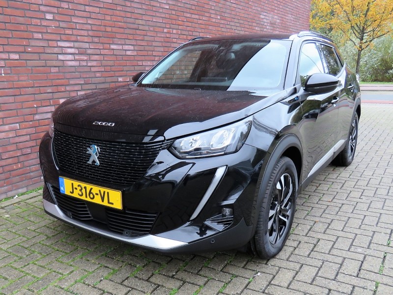 Peugeot e-2008 SUV