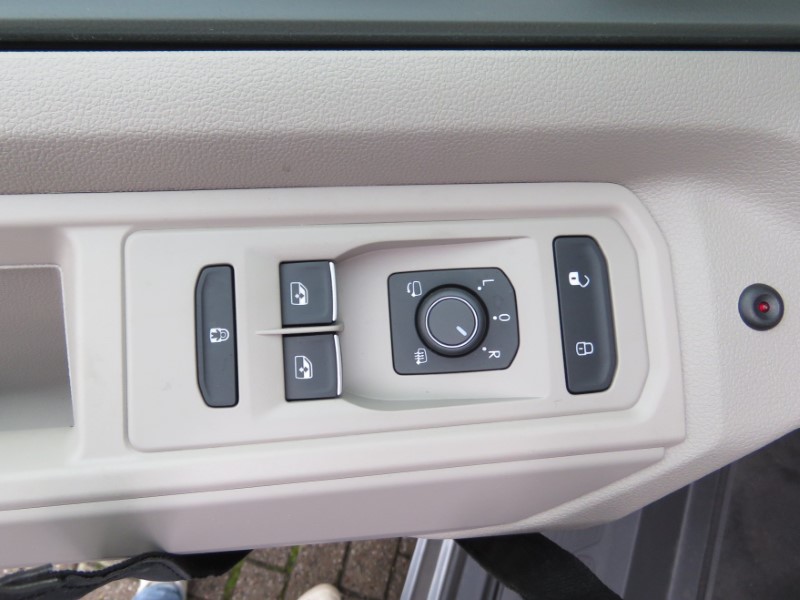 G7B Passenger 7-persoons