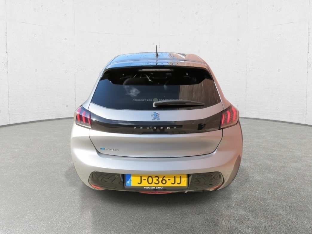 Peugeot e-208