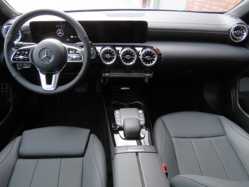 Mercedes-Benz CLA 250e Shooting Brake