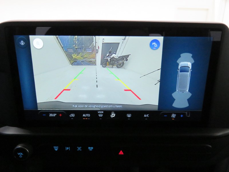 G9 Passenger 9-persoons bus