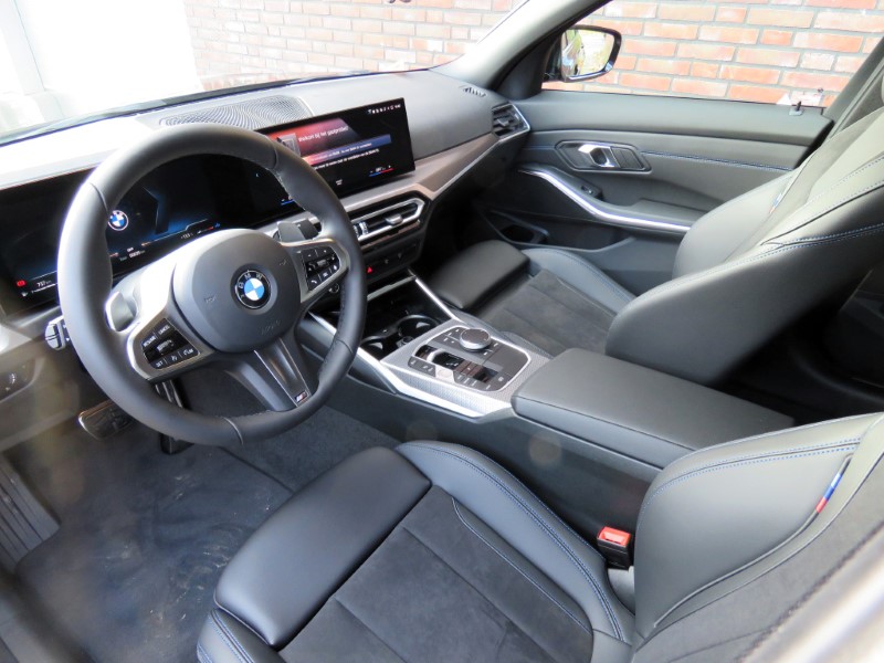 BMW 318i Saloon