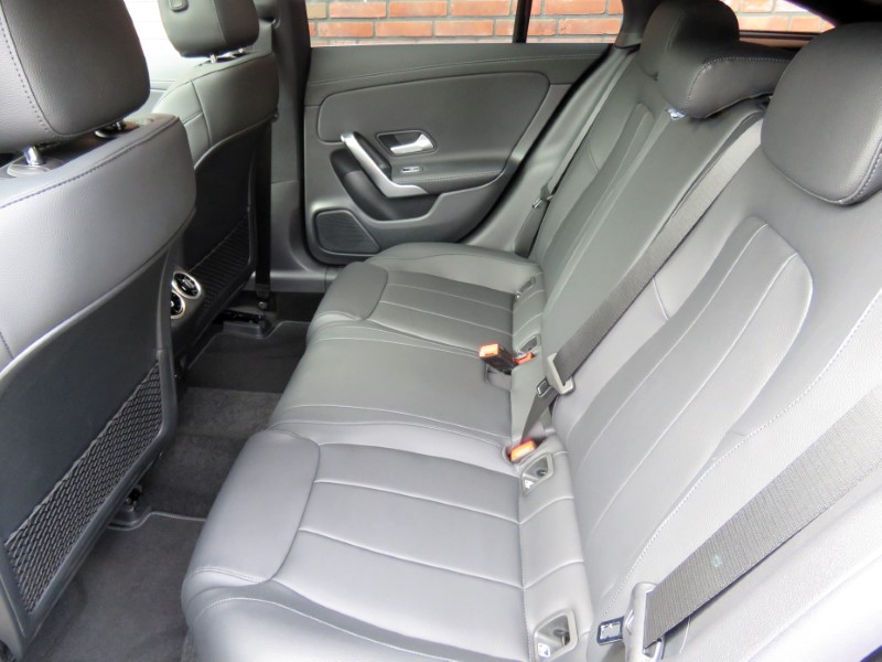 Mercedes-Benz CLA 250e Shooting Brake