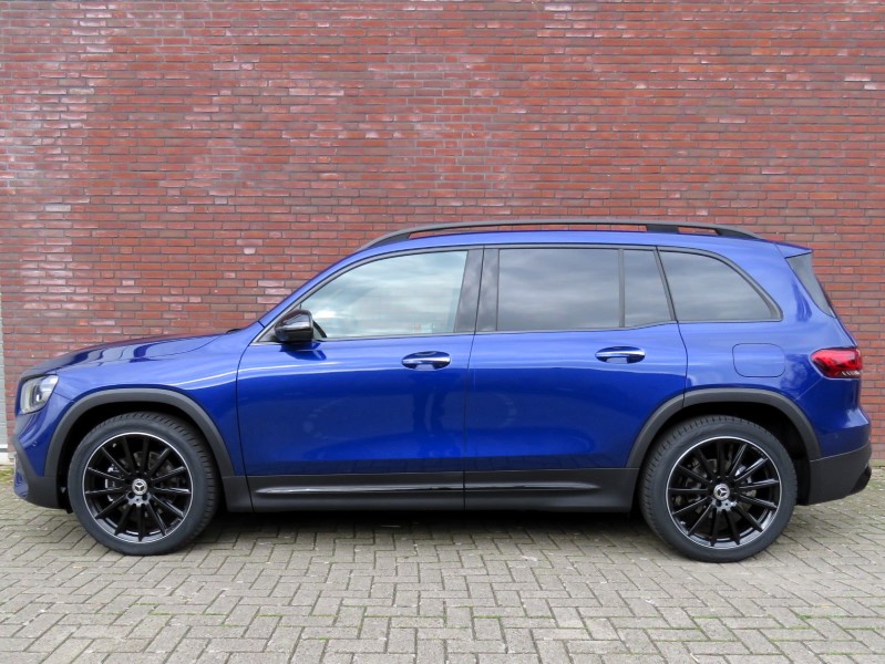 Mercedes-Benz GLB 200