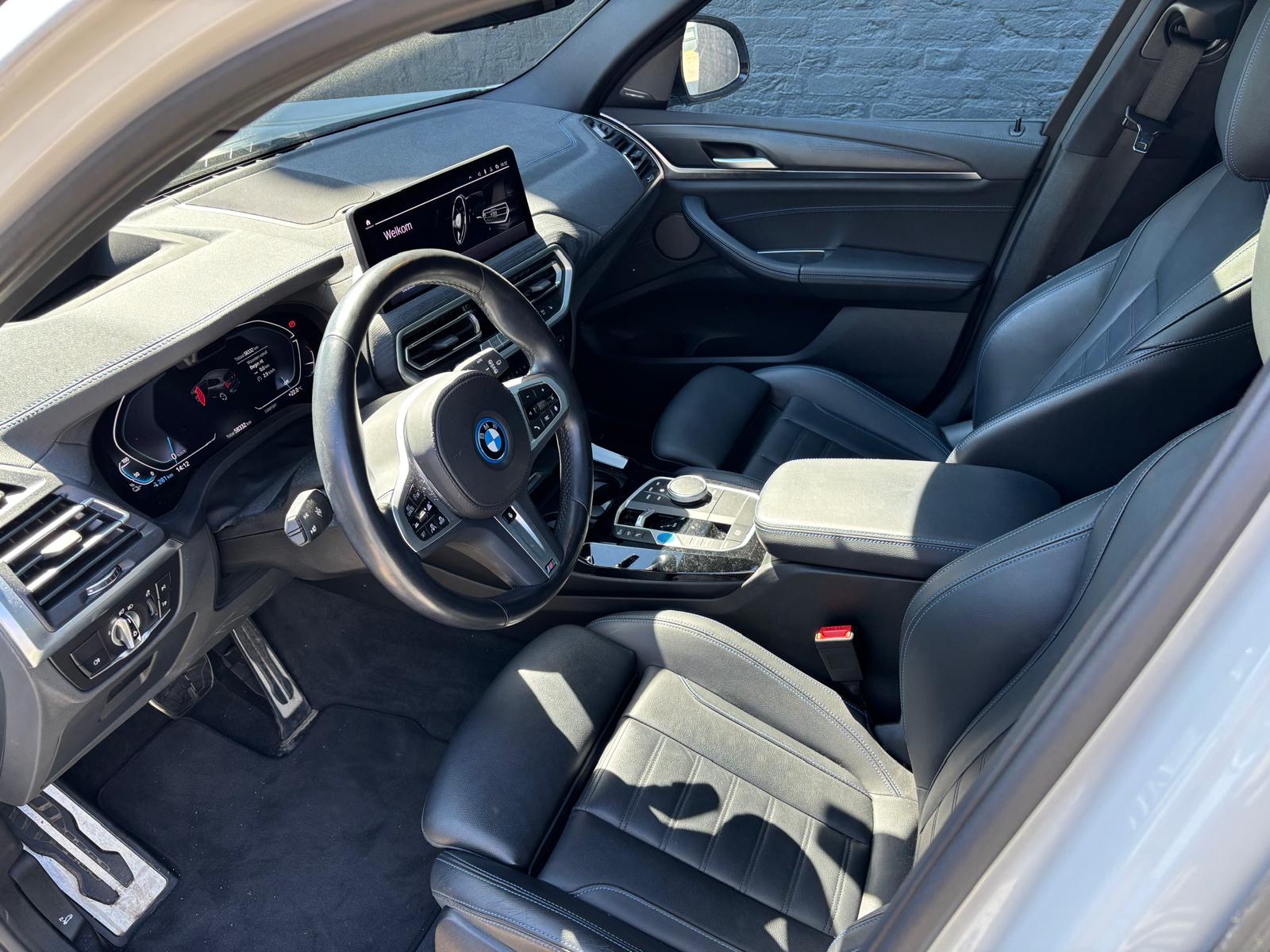 BMW iX3