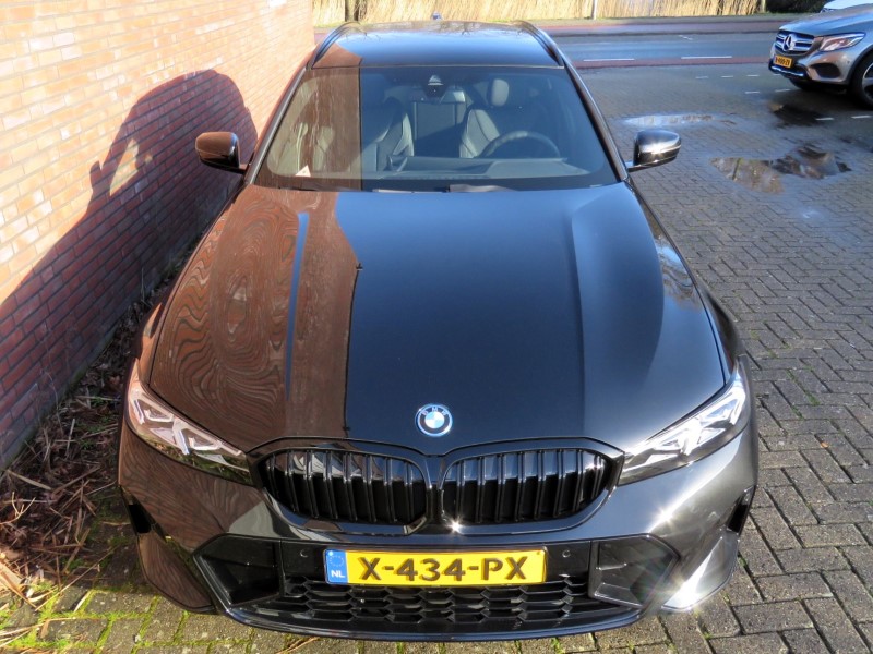 BMW 330e Touring