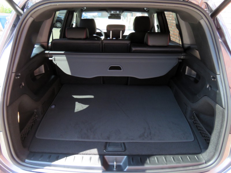 Mercedes-Benz GLB 180